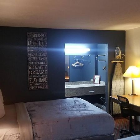 Osu 2 Queen Beds Hotel Room 117 Wi-Fi Стилуотер Экстерьер фото